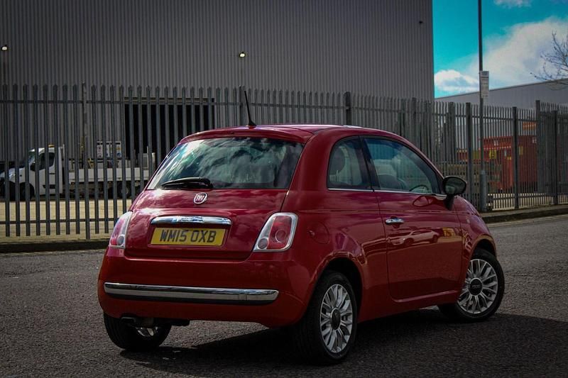 Used Fiat 500 Lounge 69 HP (50 kW) 2015 Red Hatchback