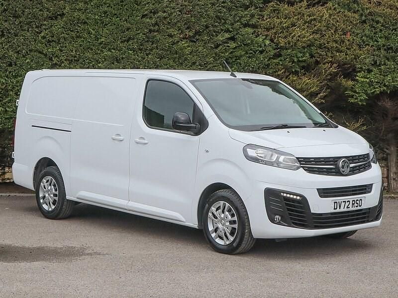 Used Vauxhall Vivaro Sportive 100 HP (73 kW) 2022 White MPV