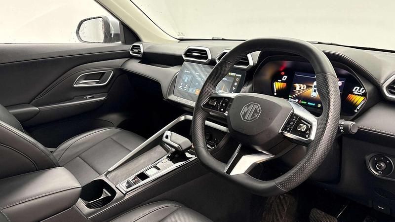 Used MG ZS Trophy 196 HP (144 kW) 2024 Silver SUV