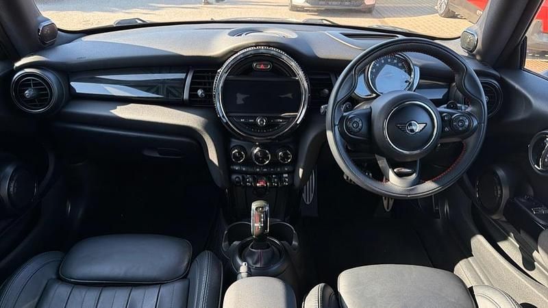 Used Mini John Cooper Works Hatch 228 HP (167 kW) 2018 Black Hatchback