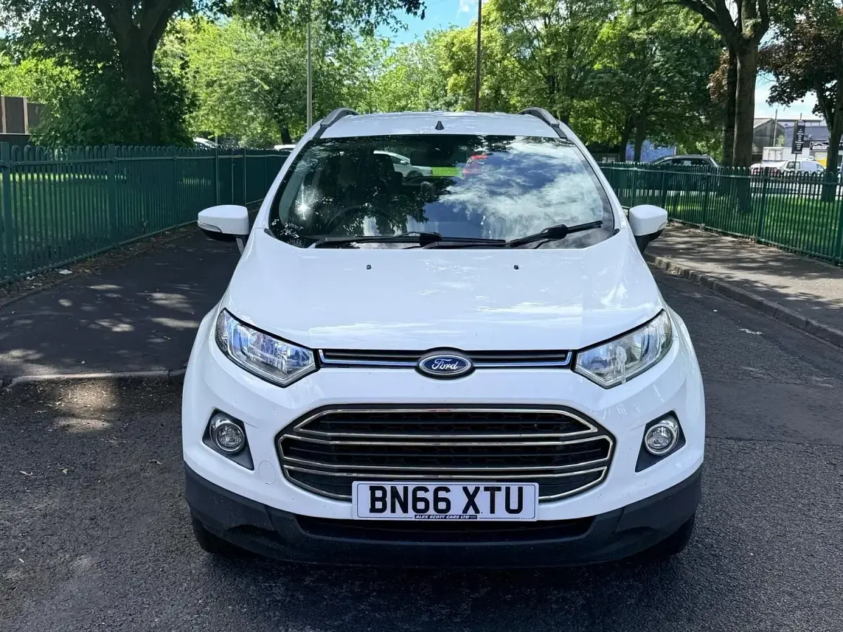 Used Ford Ecosport Titanium 2016 White SUV