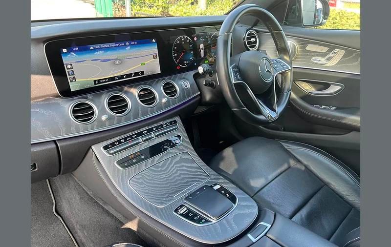 Used Mercedes E200 AMG line 200 HP (147 kW) 2023 Silver Estate