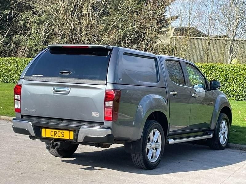 Used Isuzu Pick up 164 HP (120 kW) 2018 Grey Pickup