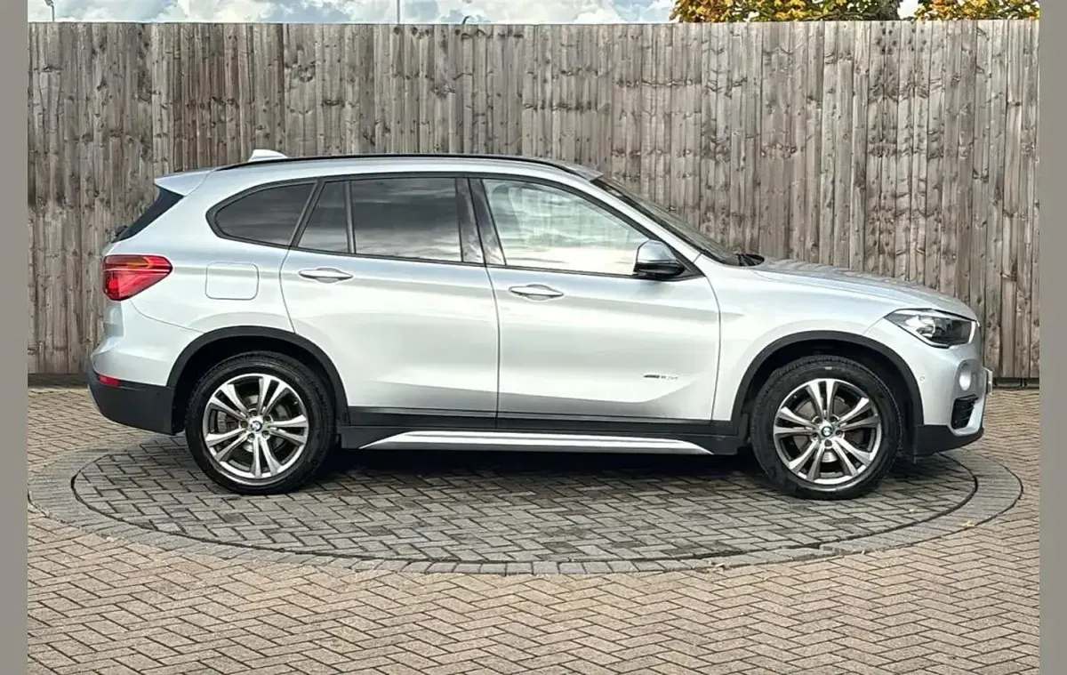 Used BMW X1 Sport Line 147 HP (108 kW) 2016 Silver SUV