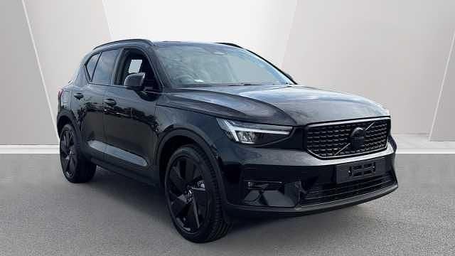 New 2026 Volvo XC40 Plus SUV | £36,658 (Super price) - Image 1/3