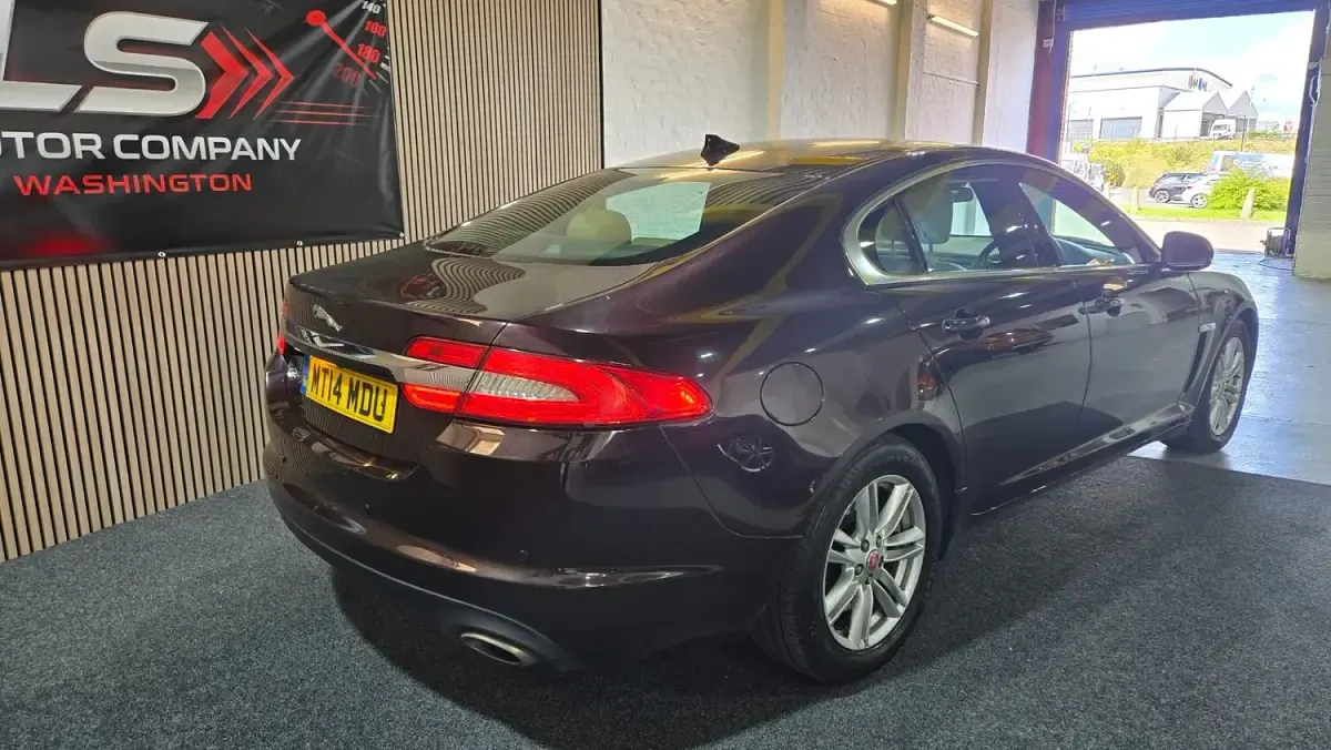 Used Jaguar XF Luxury 2014 Red Sedan