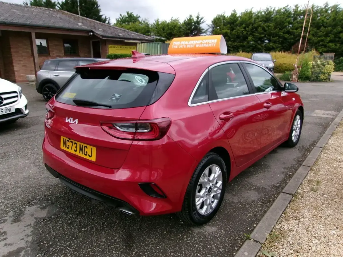 Used Kia Ceed 2024 Red Hatchback