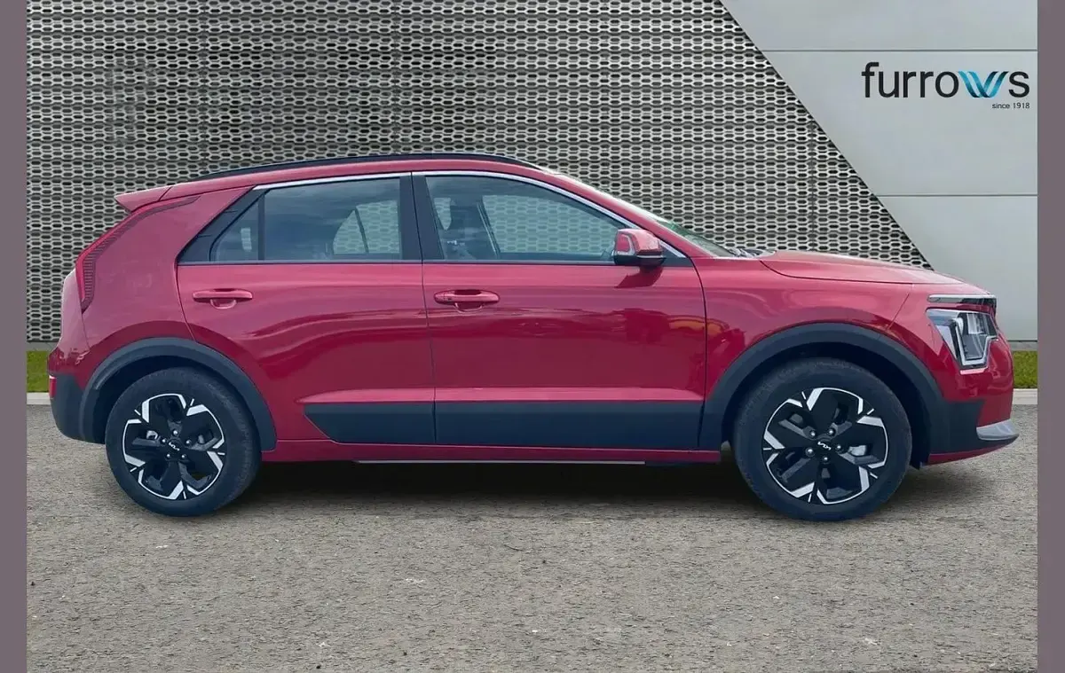 Used Kia e-Niro 147 kW (200 HP) 2025 Red SUV