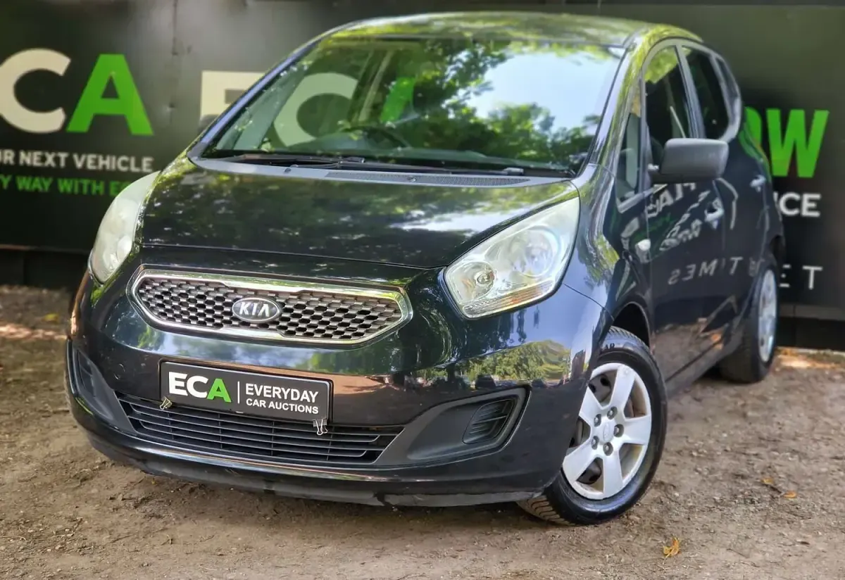 Used Kia Venga 90 HP (66 kW) 2010 Black Hatchback