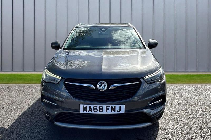 Used Vauxhall Grandland X Sport 128 HP (94 kW) 2018 Grey SUV