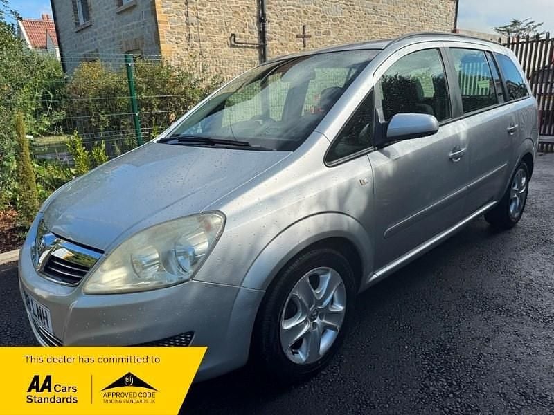 Silver Used 2008 Vauxhall Zafira MPV | £2,995 (Fair price) - Image 1/4