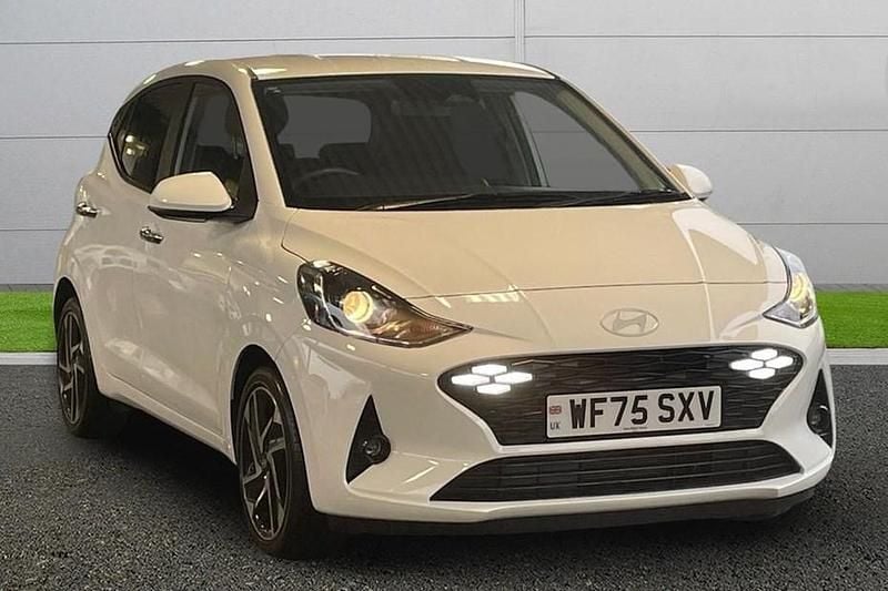 White New 2025 Hyundai i10 Premium Hatchback | £17,495 (Good price) - Image 1/1