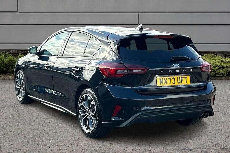 Used Ford Focus ST-Line X 123 HP (90 kW) 2023 Black Hatchback
