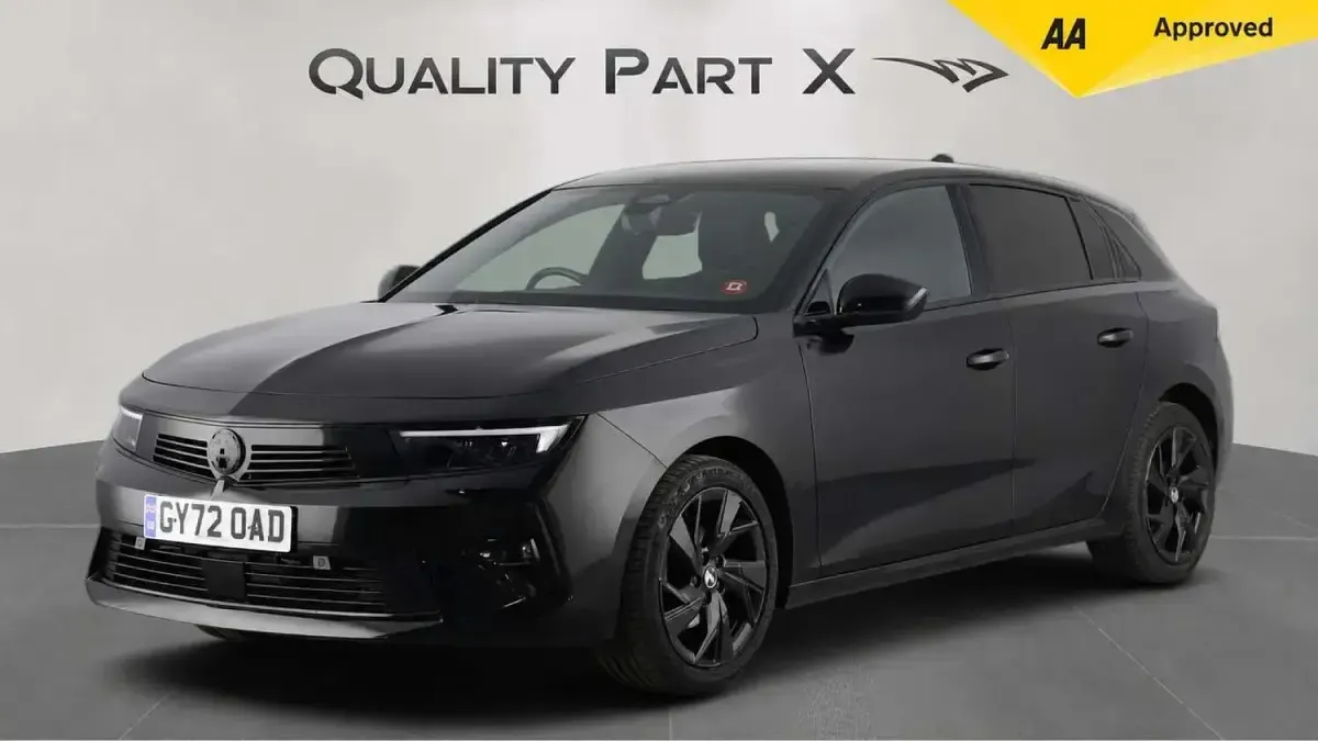 Used Vauxhall Astra GS Line 130 HP (95 kW) 2022 Black Hatchback
