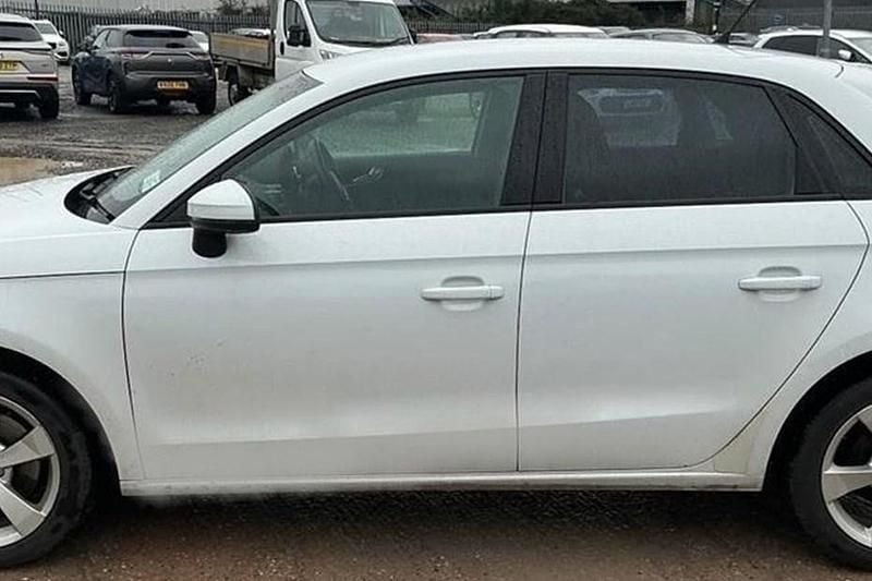 Used Audi A1 Sportback Sport 116 HP (85 kW) 2017 Hatchback