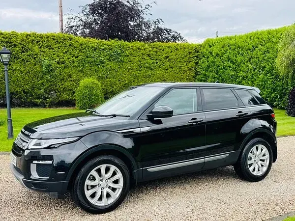 Used Land Rover Range Rover evoque SE 2016 Black Estate