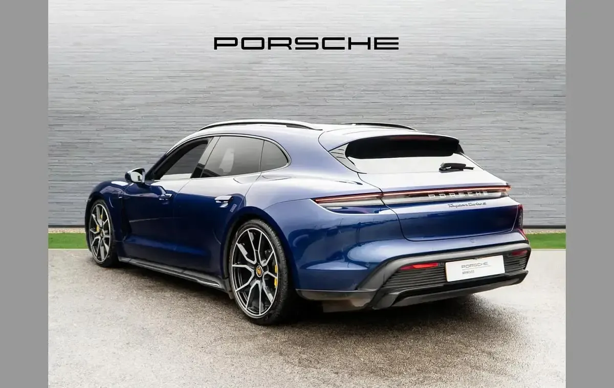 Used Porsche Taycan 559 kW (761 HP) 2023 Blue Estate