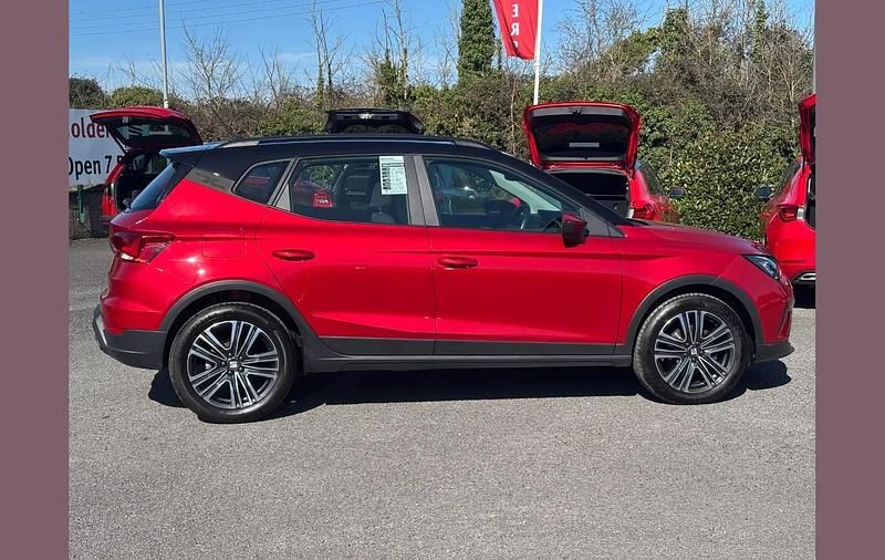 Used Seat Arona SE Technology 109 HP (80 kW) 2022 Red SUV