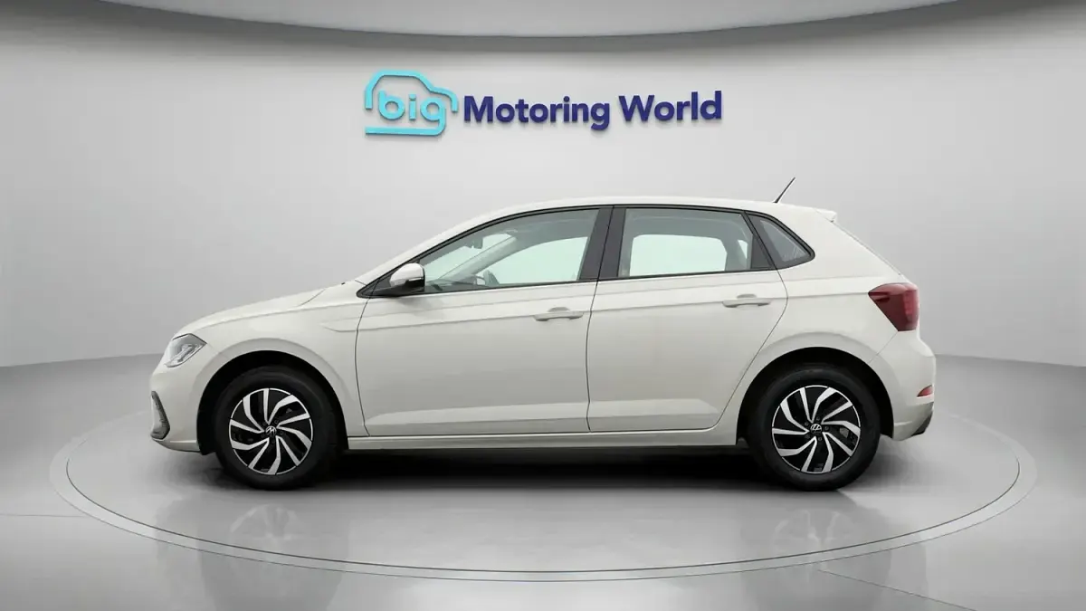 Używany VW Polo S 79 KM (58 kW) 2023 Szary Hatchback