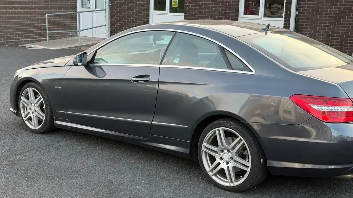 Used Mercedes E220 Sport Edition 167 HP (122 kW) 2011 Grey Coupe