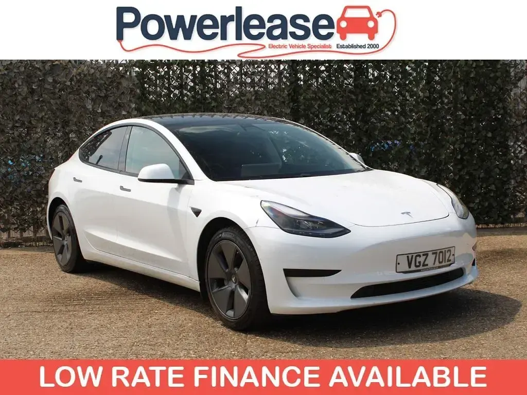 Used Tesla Model 3 Standard Range Plus 208 kW (283 HP) 2021 White Sedan