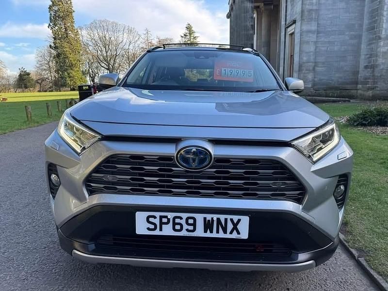 Used Toyota RAV4 2019 Silver SUV