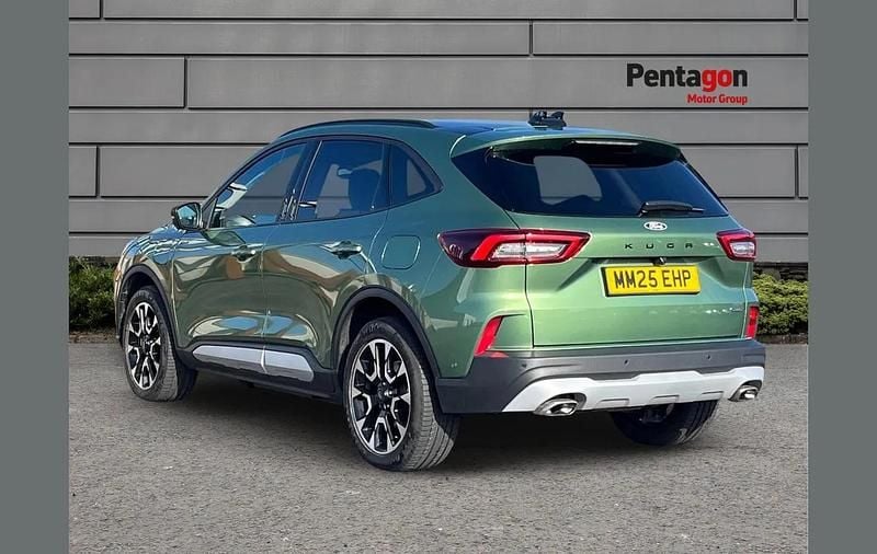 Used Ford Kuga Active 239 HP (175 kW) 2025 Green SUV