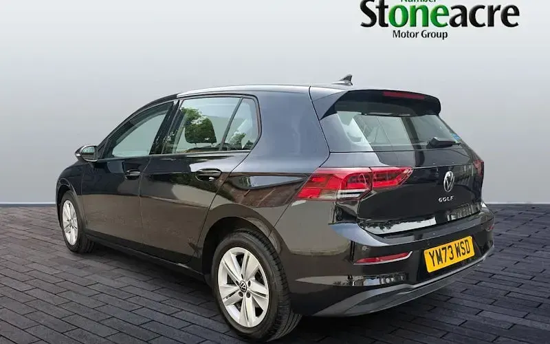 Used VW Golf VIII Life 131 HP (96 kW) 2023 Black Hatchback