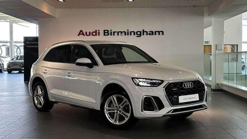 White Used 2023 Audi Q5 S-Line SUV | £34,473 (Fair price) - Image 1/4