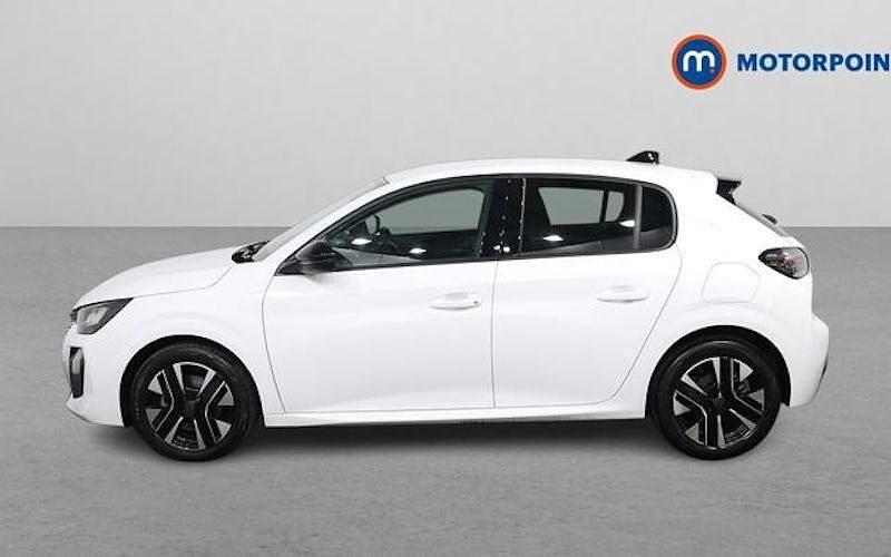 Used Peugeot 208 Allure 101 HP (74 kW) 2025 Hatchback