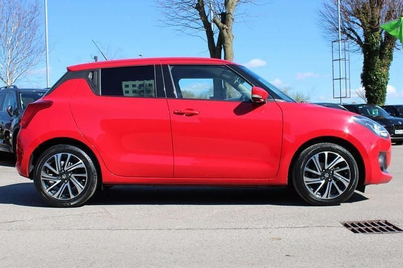 Used Suzuki Swift SZ5 83 HP (61 kW) 2021 Red Hatchback