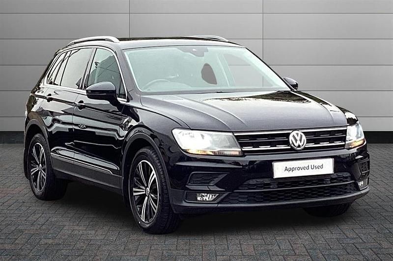 Black Used 2018 VW Tiguan SE SUV | £13,495 (A bit pricey) - Image 1/4