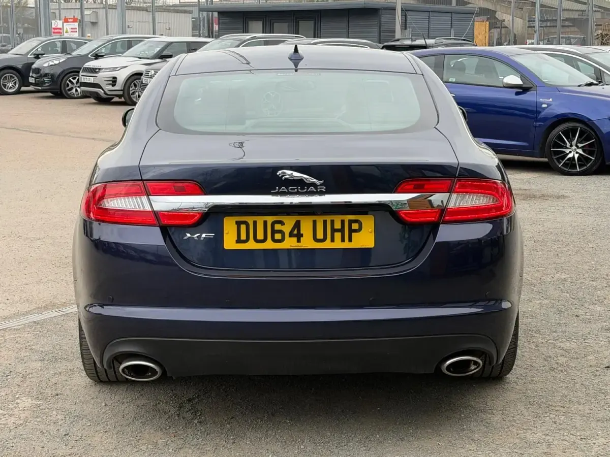 Second-hand Jaguar XF Luxury 2014 Albastru Berlinǎ