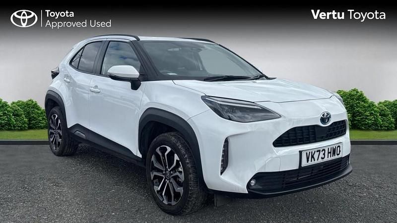 Used Toyota Yaris Hybrid Design 116 HP (85 kW) 2023 Estate