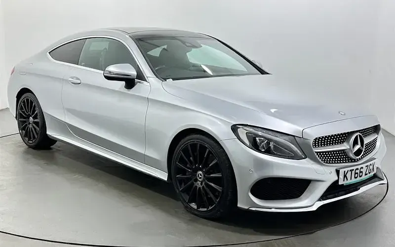 Usado Mercedes C250 AMG Line Premium Plus 204 HP (150 kW) 2017 Coupé