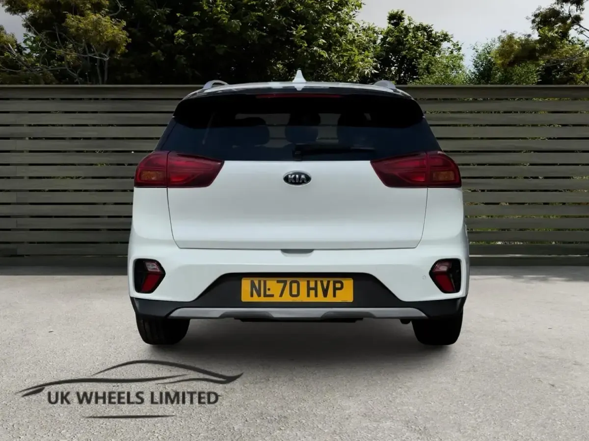Gebraucht Kia Niro 141 PS (103 kW) 2021 Weiß SUV