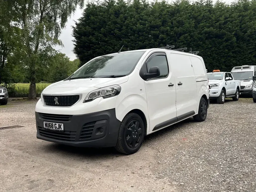 Used Peugeot Expert 2018 White Van