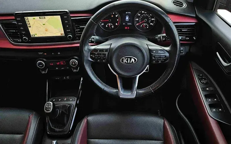 Used Kia Rio First Edition 120 HP (88 kW) 2017 Red Hatchback
