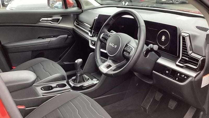Used Kia Sportage 157 HP (115 kW) 2024 Red SUV