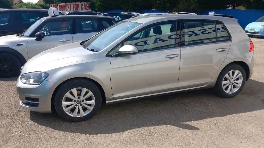 Used VW Golf VII SE 2014 Silver Hatchback