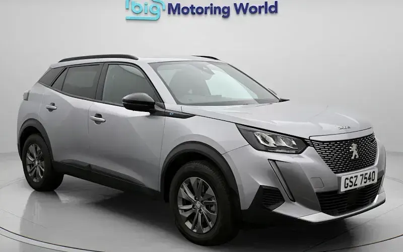 Used Peugeot e-2008 Active+ 100 kW (136 HP) 2023 Grey SUV