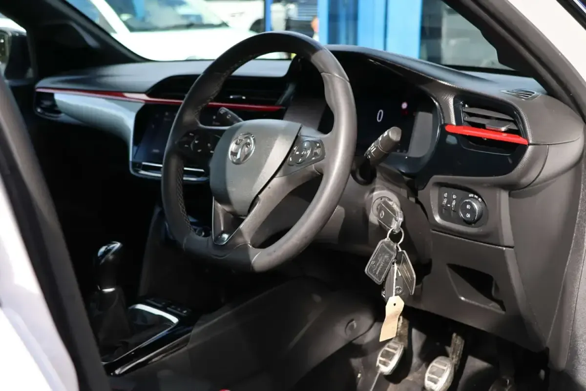 Second-hand Vauxhall Corsa GS Line 2022 Alb Hatchback