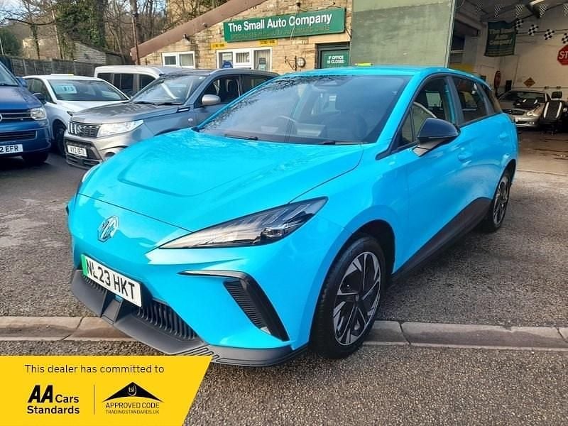 Used MG MG4 EV SE 319 kW (435 HP) 2023 Blue Hatchback
