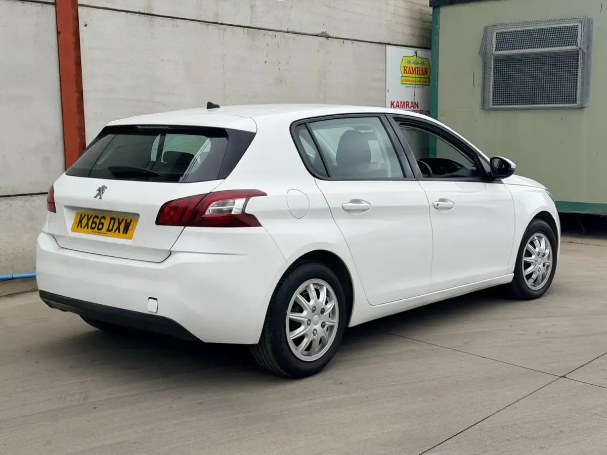 Usado Peugeot 308 Access 2017 Branco Citadino