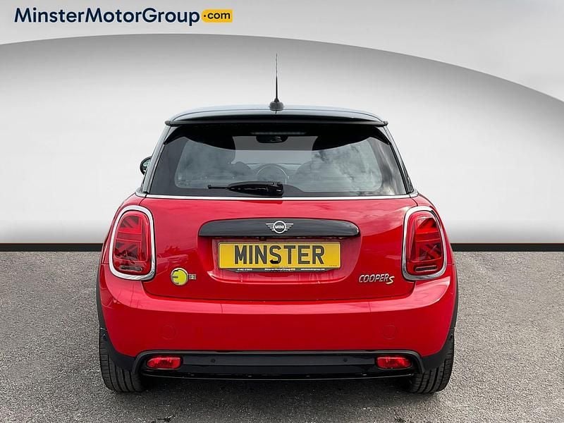 Used Mini Cooper S Hatch 135 kW (184 HP) 2024 Red Hatchback