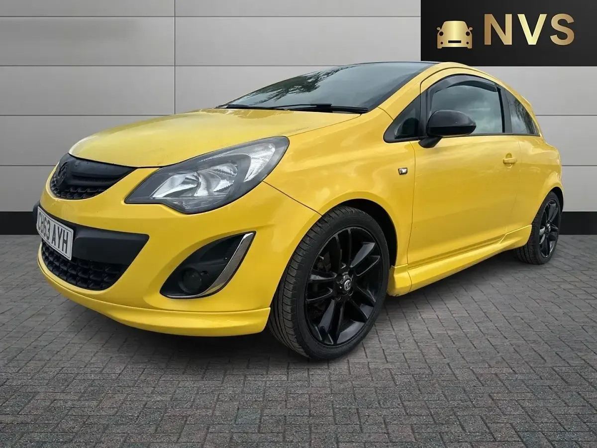 Używany Vauxhall Corsa Edition 2013 Żółty Hatchback