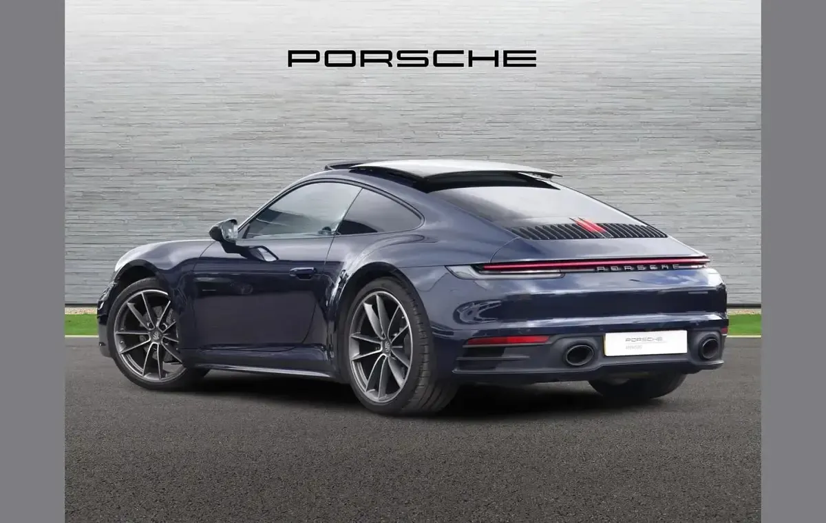 Used Porsche 911 379 HP (278 kW) 2019 Blue Coupe