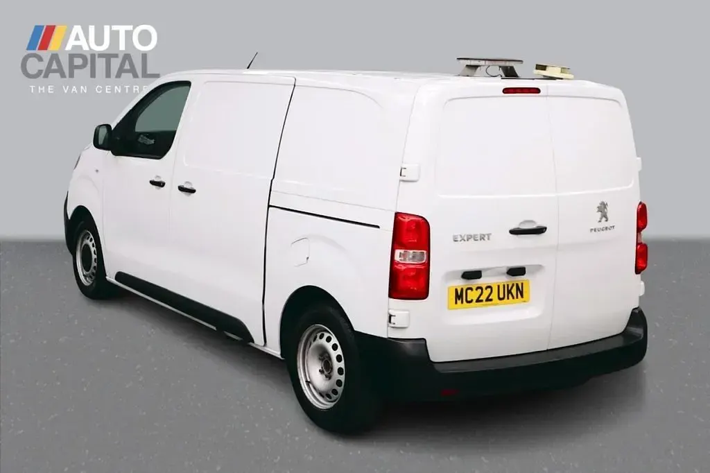 Used Peugeot Expert Premium 100 HP (73 kW) 2022 White Van