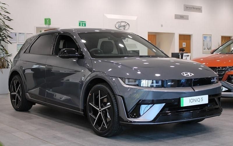 New 2025 Hyundai Ioniq 5 N Line SUV | £41,929 (Good price) - Image 1/4