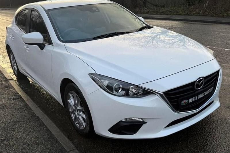 White Used 2016 Mazda 3 Hatchback | £8,795 (Fair price) - Image 1/1